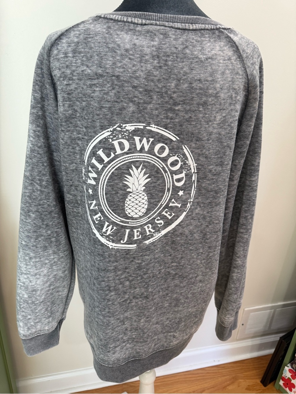 Women's Gray Crewneck Sweatshirt